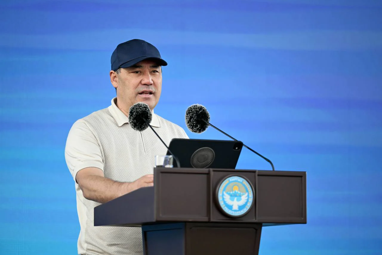 Жапаров Садыр-6.jpg