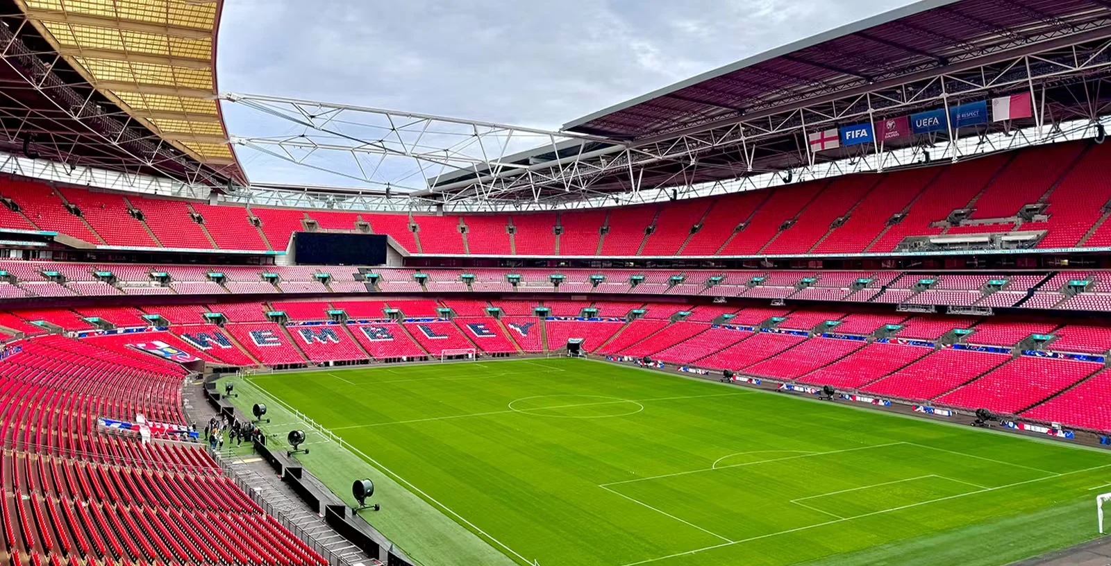 2792650ebf90a34bf6a60b8ad13f3643-3530-london--wembley-stadium-01.jpg