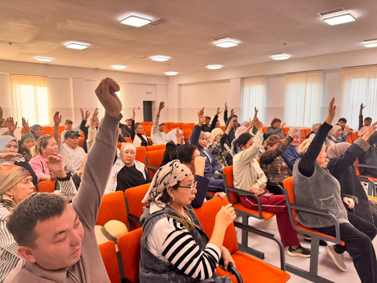 В Бишкеке избрали делегатов Народного курултая 3.jpg