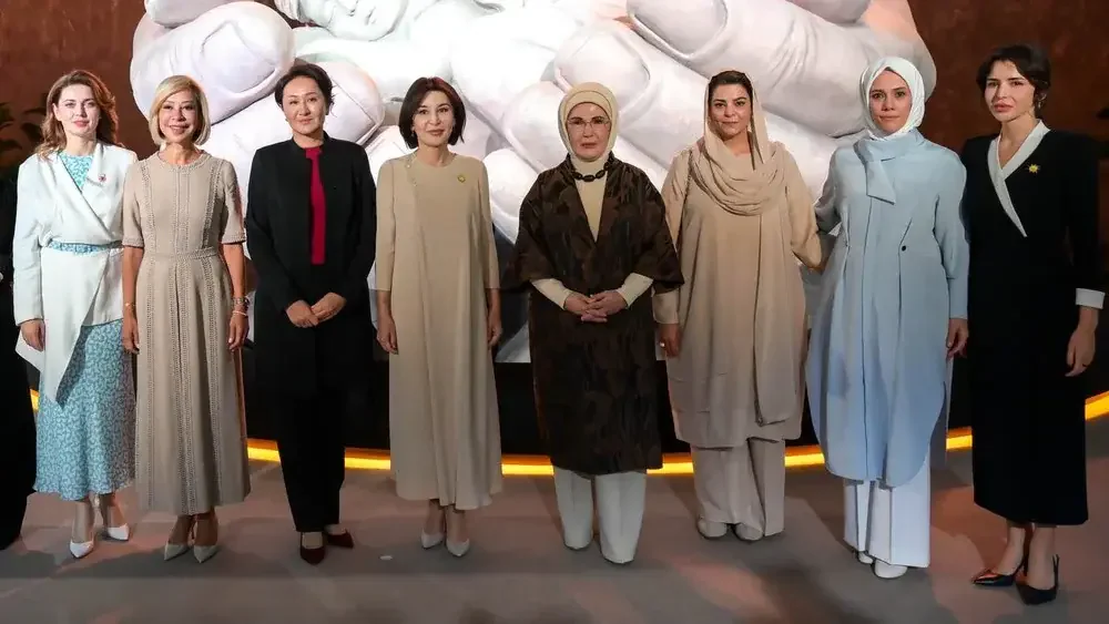 Kyrgyzstan's First Lady visits exhibition on child well-being in Samarkand