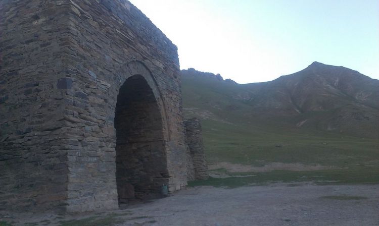 Сыргака. Таш-Рабат, Нарынская область