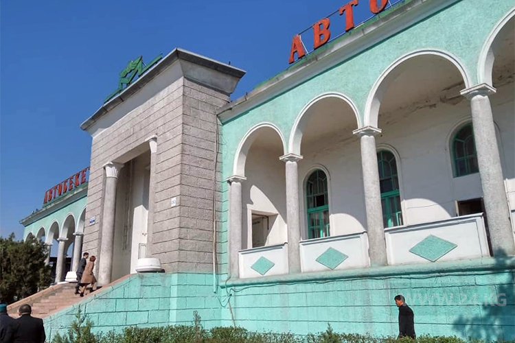 Депутаты Жогорку Кенеша проверили автовокзалы Бишкека