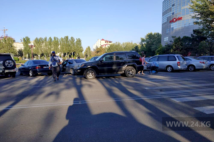 читателя. Чудаки парковки