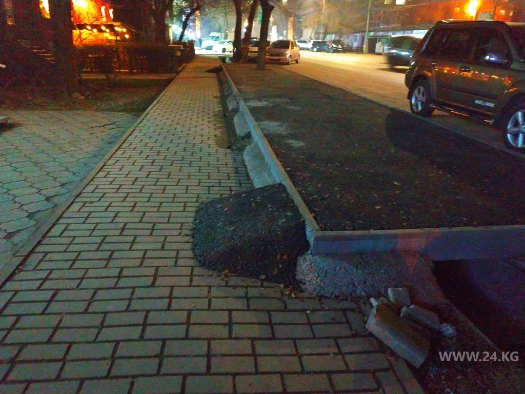 Остановка на улице Токтогула