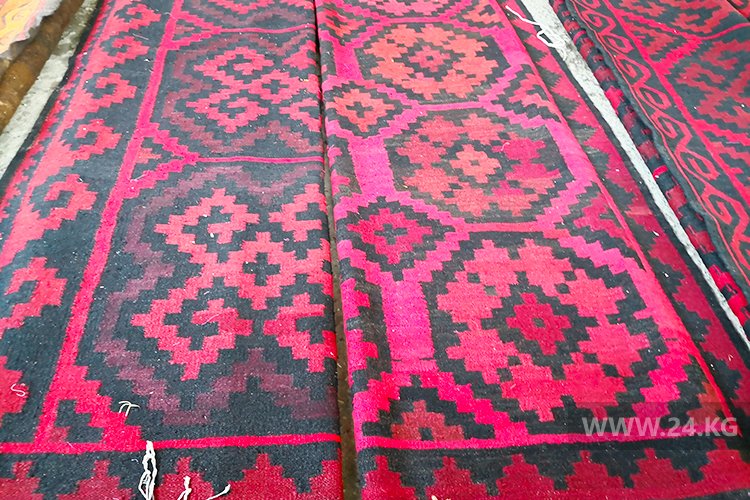 Рынок ковров в городе Исфане