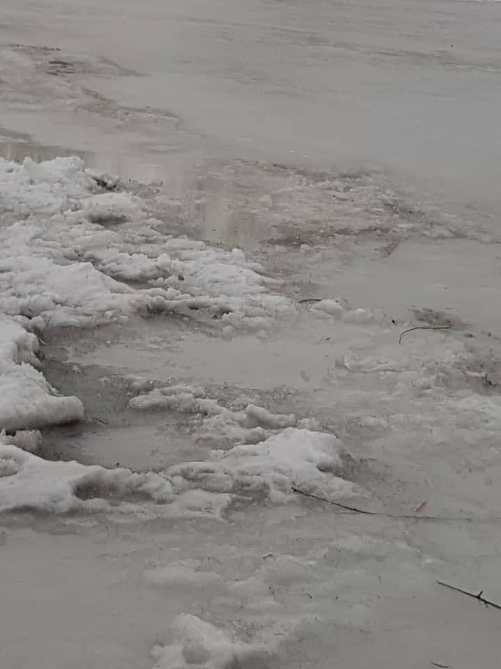 Бишкекчанин возмущен состоянием бесплатного городского катка