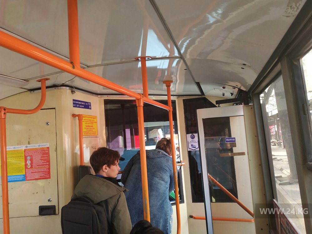 В салоне о проекте только одно упоминание, что у водителя можно купить карту. Валидатор при этом не работал
