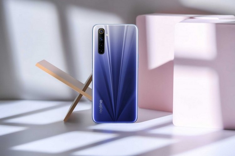 Смартфон Realme 6