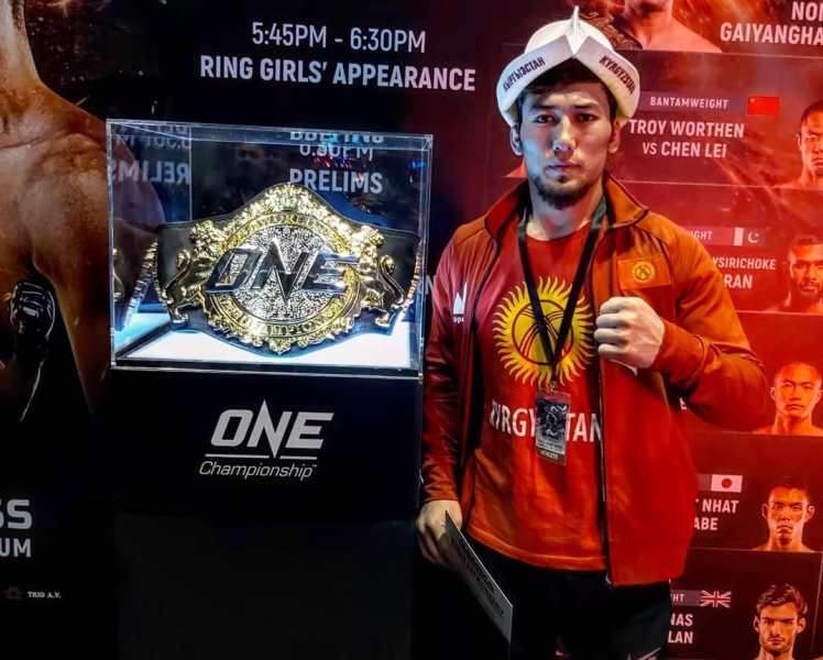Адилет Нурматов на чемпионате мира. Сингапур, ноябрь 2019 года