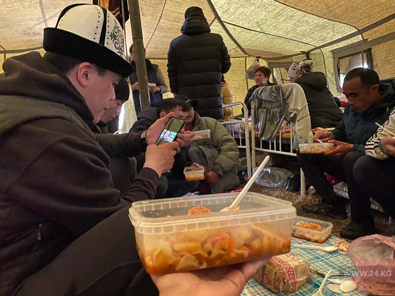 Палаточный лагерь мигрантов в Оренбурге