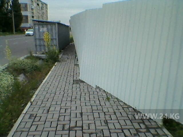 Тротуар в 12-м микрорайоне