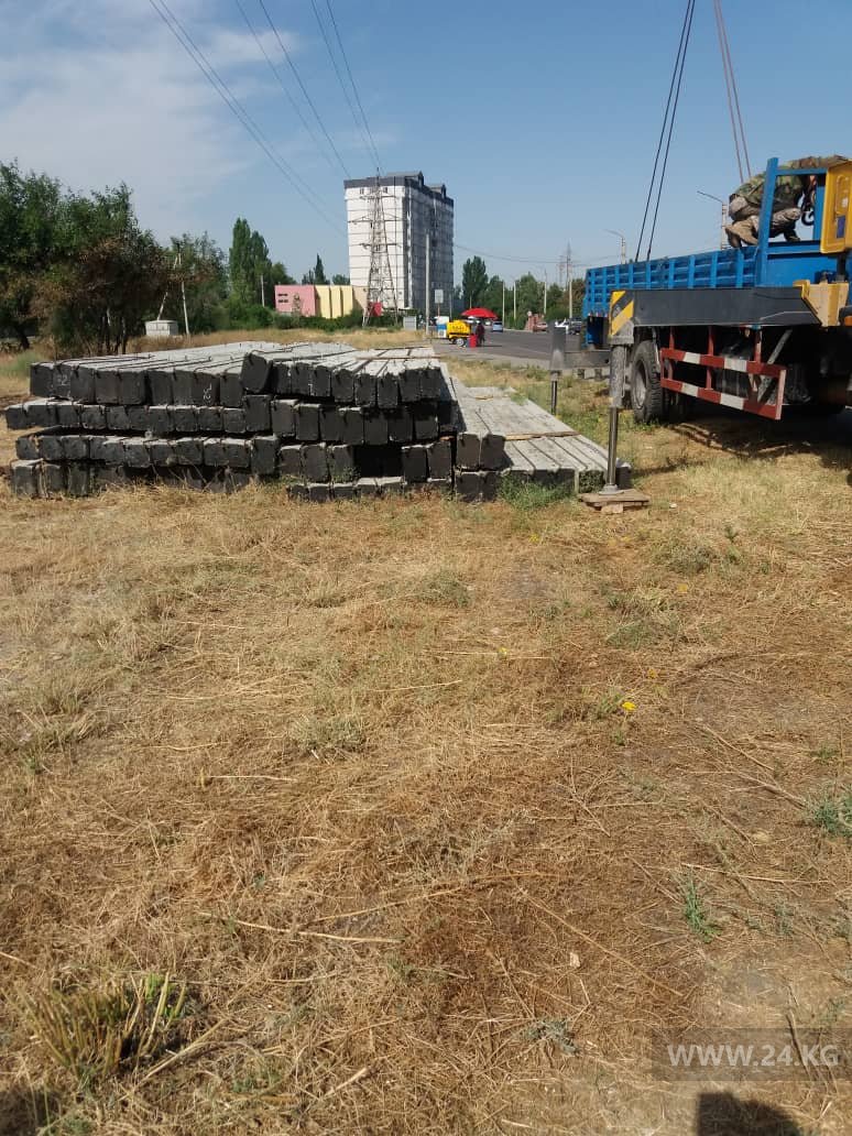 Склад на газоне
