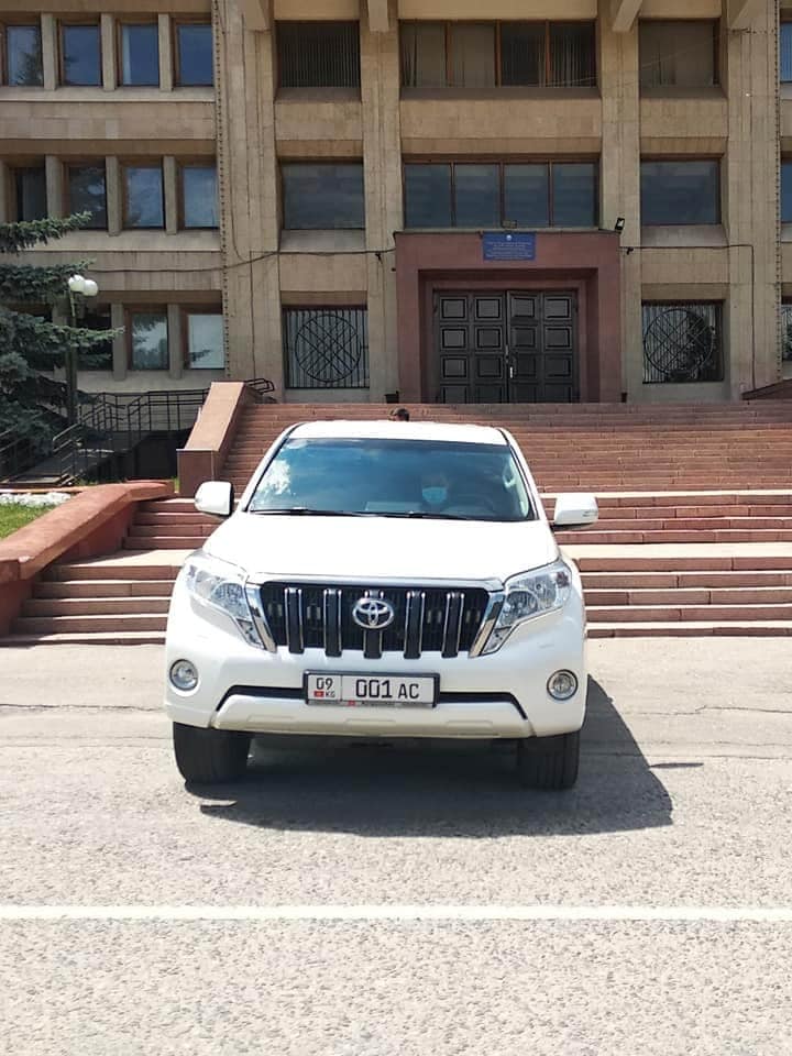 Автомобиль попредства в Иссык-Кульской области