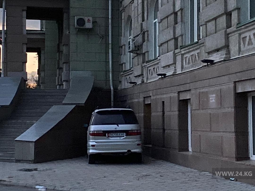 Чудаки парковки