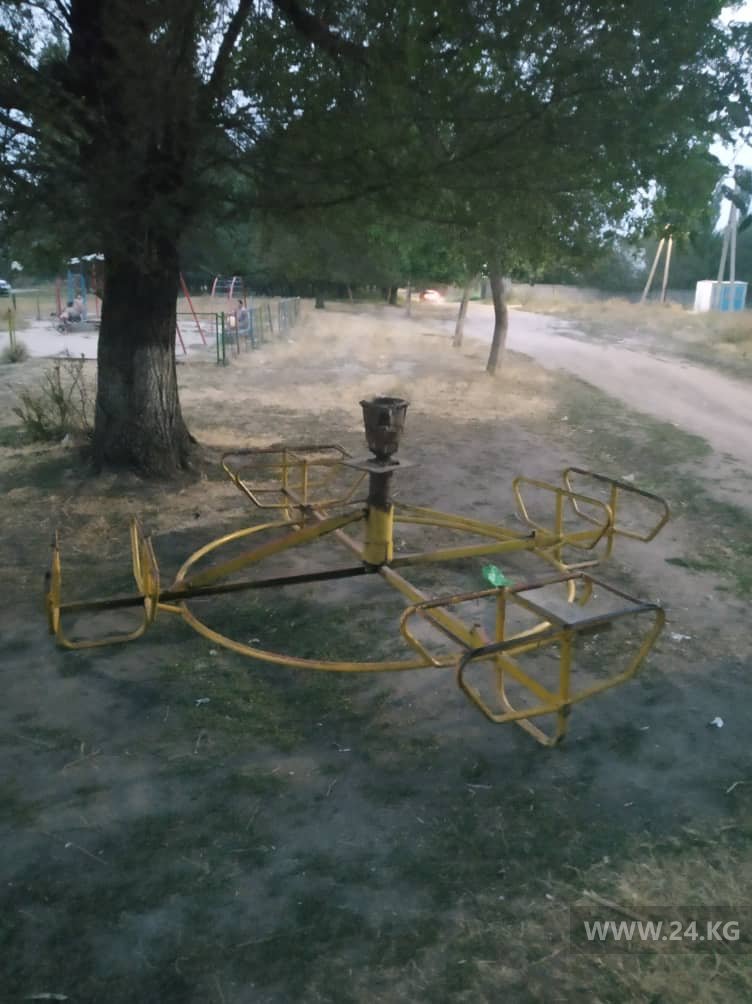 Детская площадка в жилмассиве «Ак-Босого»