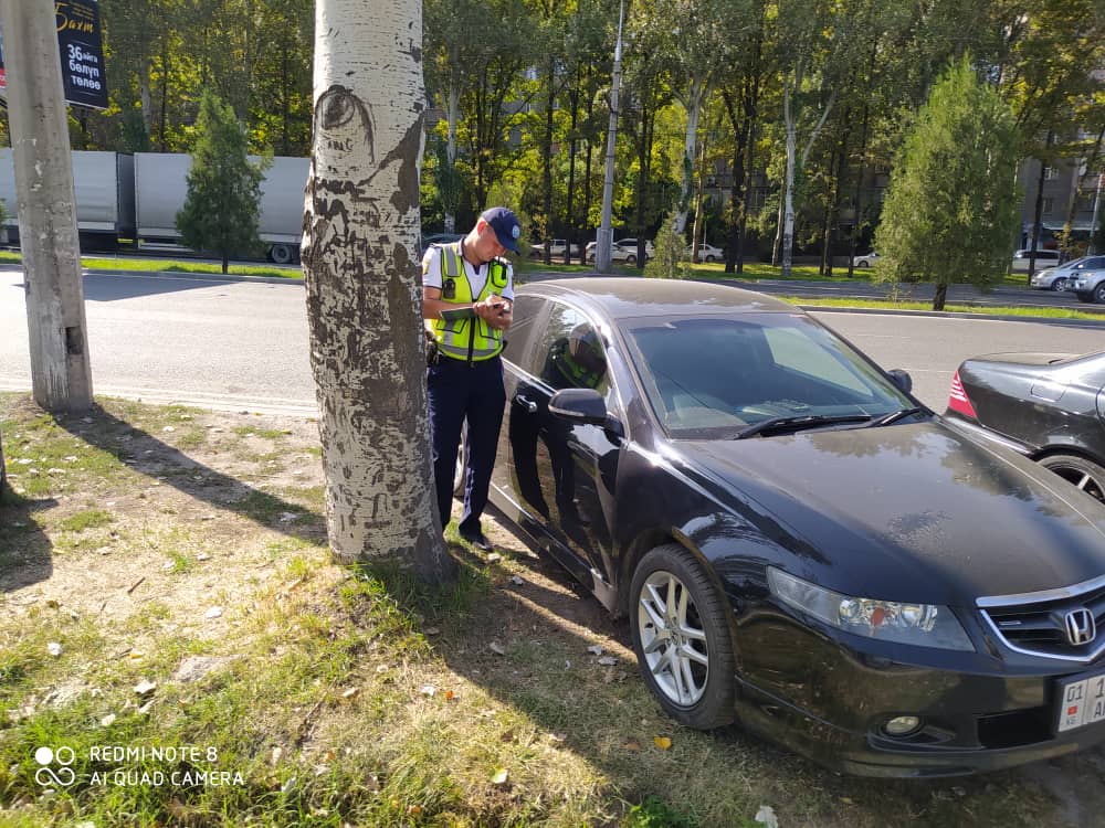 Нарушители ПДД возле рынка «Мадина»