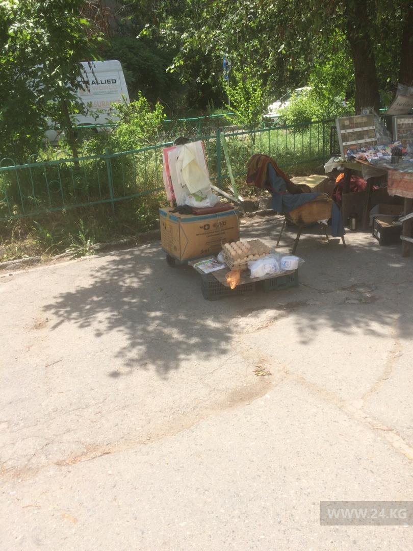 Cтихийная торговля в Бишкеке