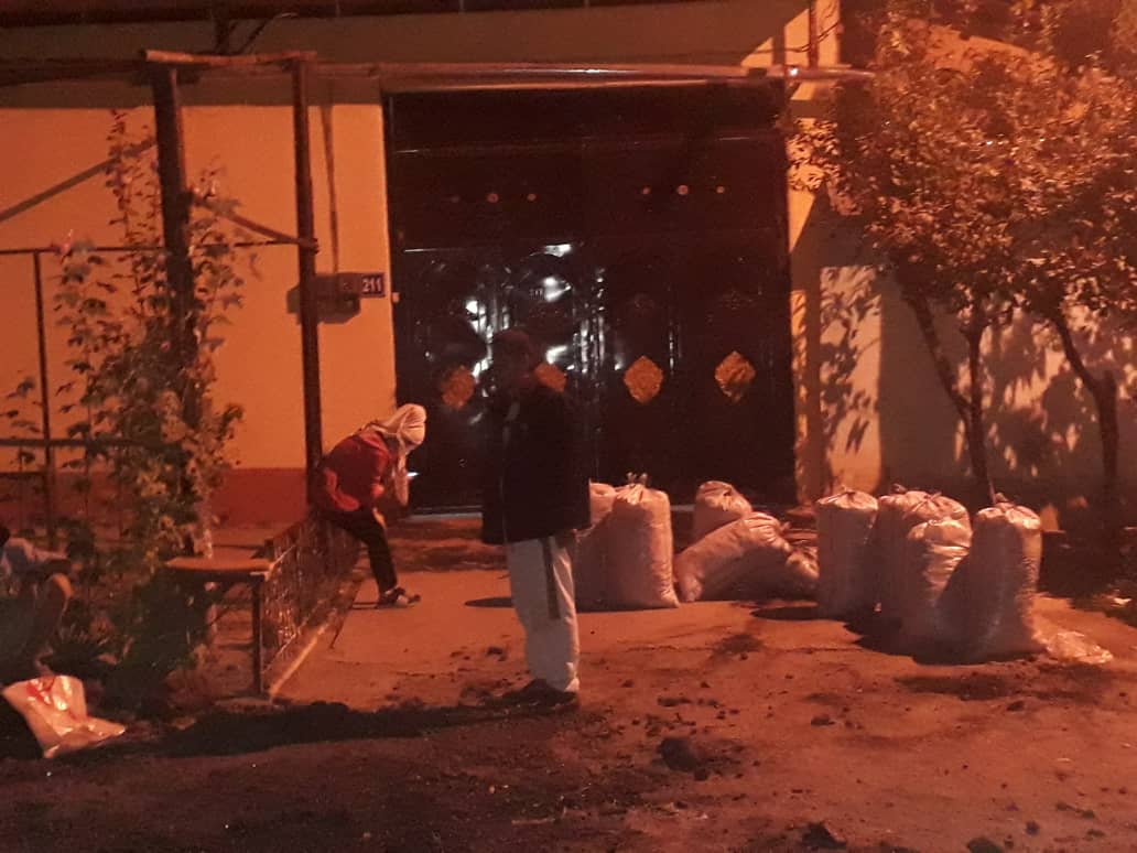 В южной столице партия раздавала уголь избирателям