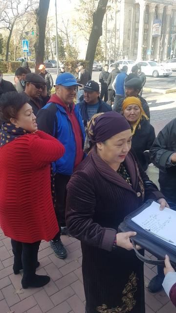 В Бишкеке проходит митинг против коррупции в спорте