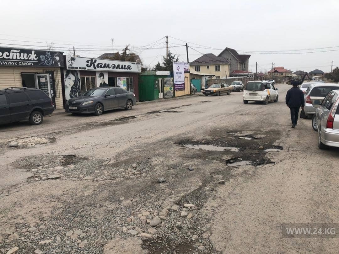 Дороги в новостройке Бишкека