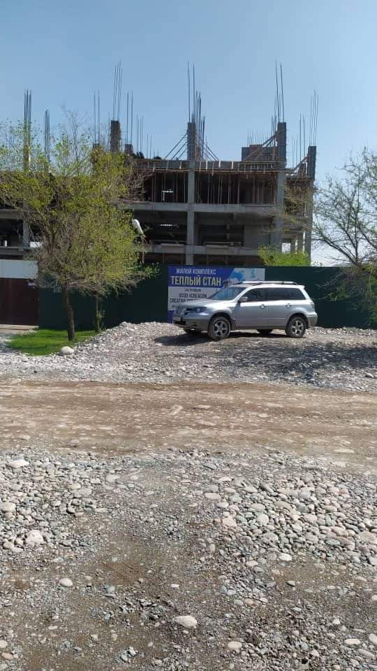 Парк Ататюрка продолжают застраивать многоэтажными зданиями