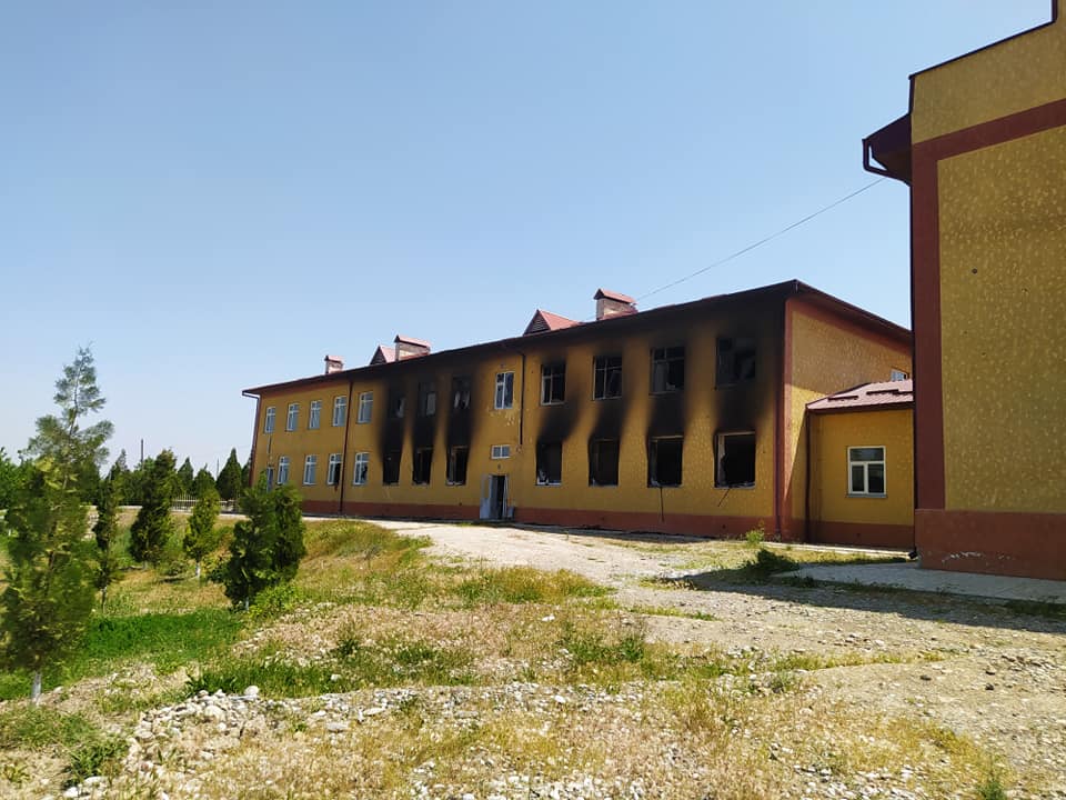 Школа в селе Максат