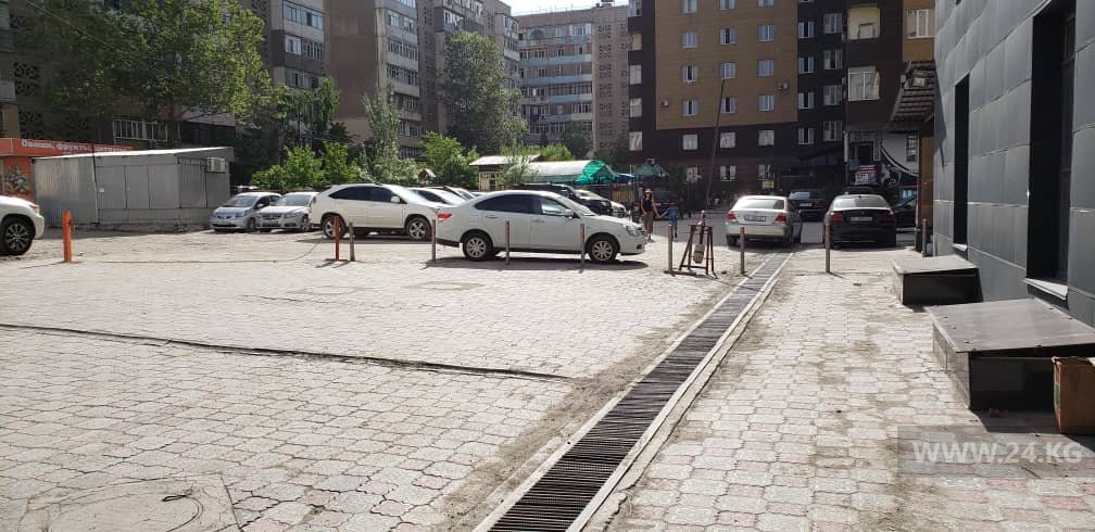 Шлагбаум в Бишкеке