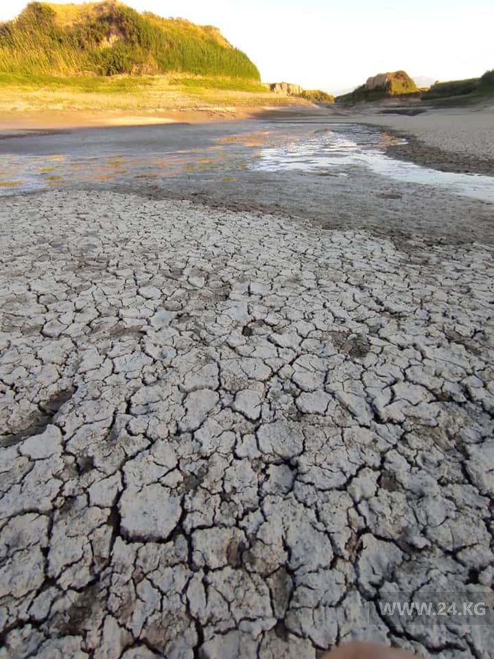 Дно Сокулукского водохранилища