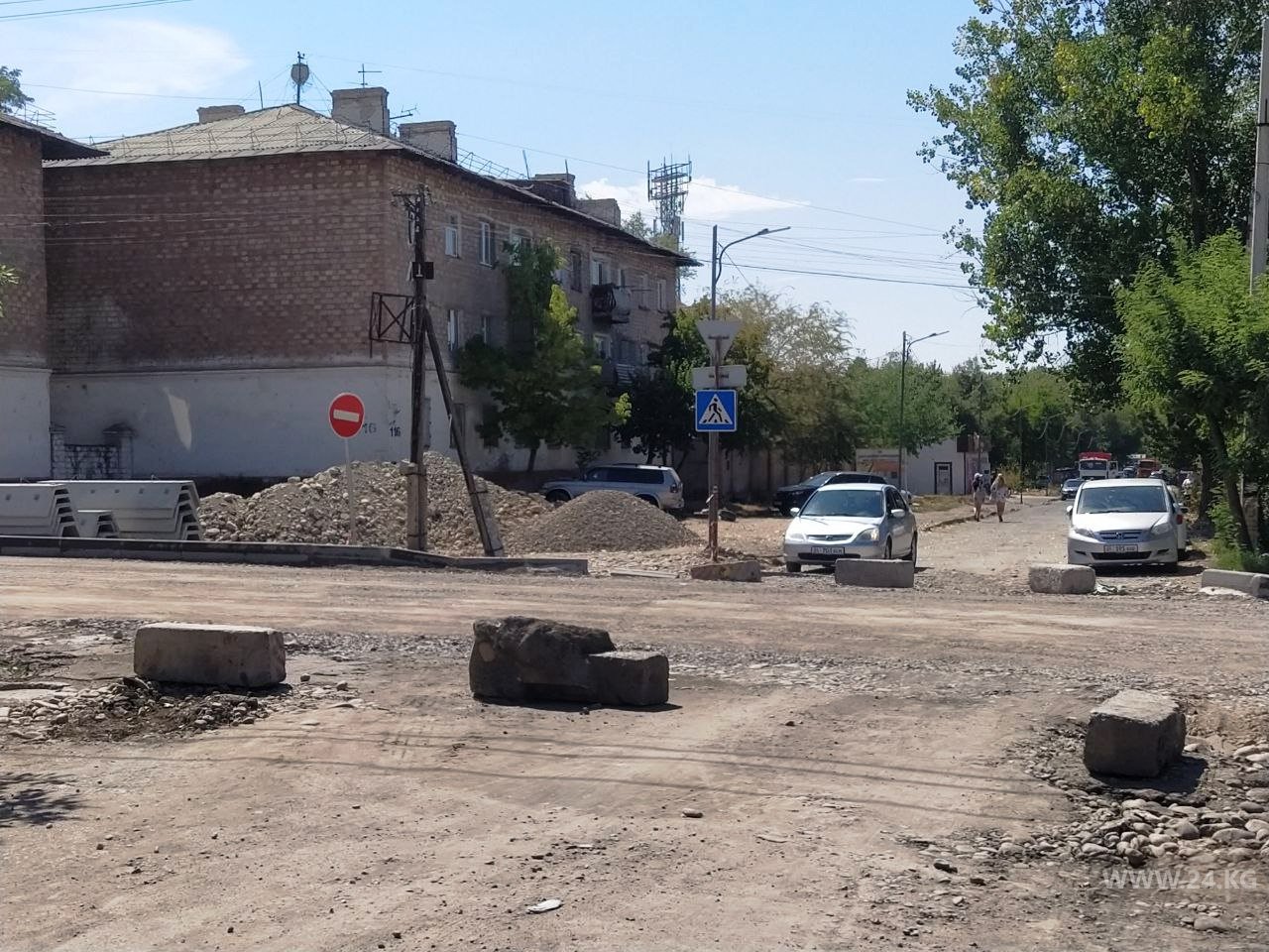 Улица Жукеева-Пудовкина в Бишкеке
