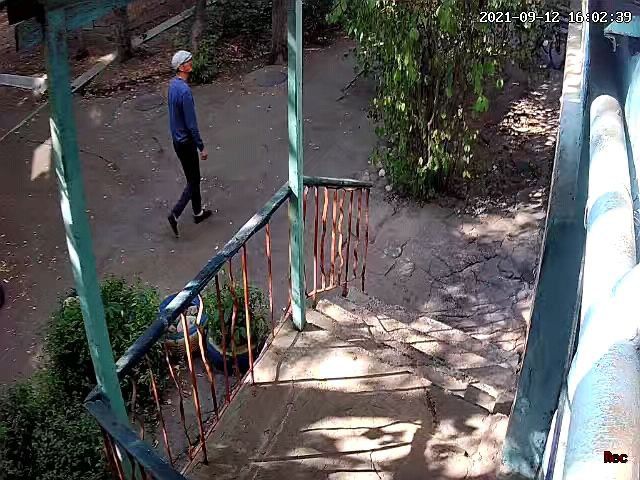 В Бишкеке в районе Старого аэропорта у горожанина украли велосипед