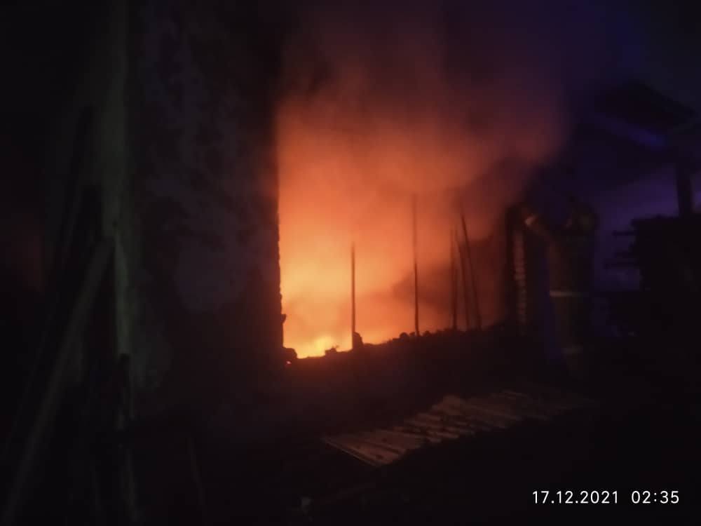 Пожар на складе