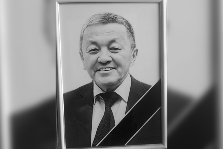 После длительной болезни ушел из жизни заведующий отделением хирургии политравмы Бишкекского научно-исследовательского центра травматологии и ортопедии, заслуженный врач КР Кубанычбек Шукурбаев. Ему был 61 год