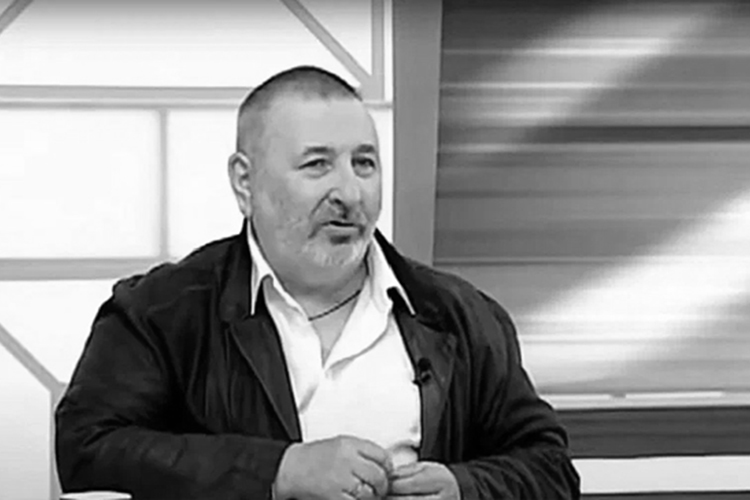 Кинорежиссер, сценарист, продюсер Андрей Малюков скончался на 74-м году жизни. В числе его работ: «В зоне особого внимания», «Мы из будущего», «Матч», сериалы «Империя под ударом», «Грозовые ворота»