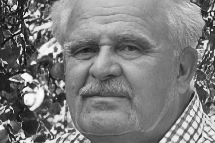 Писатель Юрий Станкевич умер на 77-м году жизни. Писатель стал известен благодаря своим книгам - «Любить ночь — право крыс» (2000 год), «Оплодотворение олуха» (2005), «Миллиард ударов» (2008), «Пиявка» (2010)