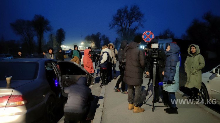 Журналисты ожидали возвращение Викрама Рузахунова