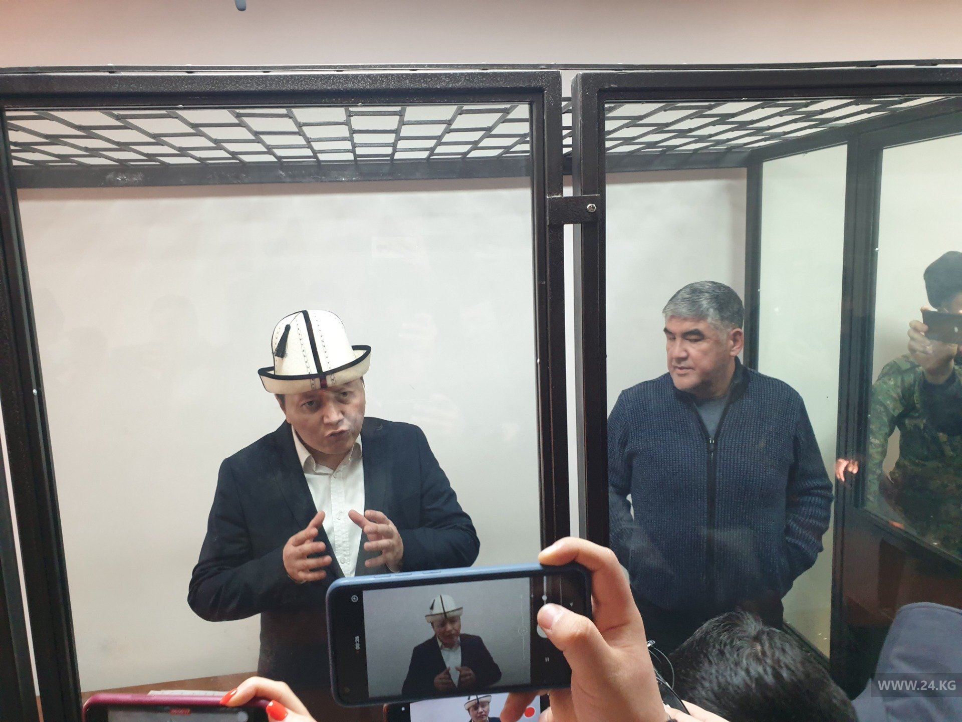 Курсан Асанов и Жениш Молдокматов