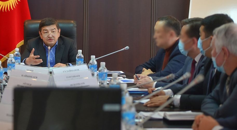 Размытое лицо Нурлана Сулайманова