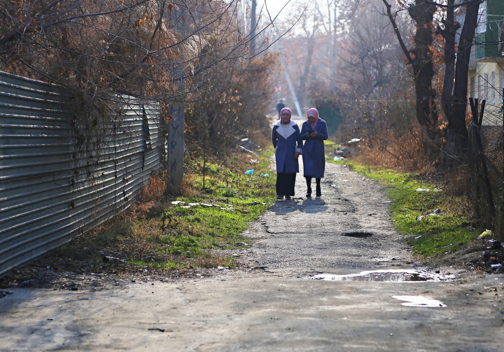 Тротуары на центральных улицах Оша
