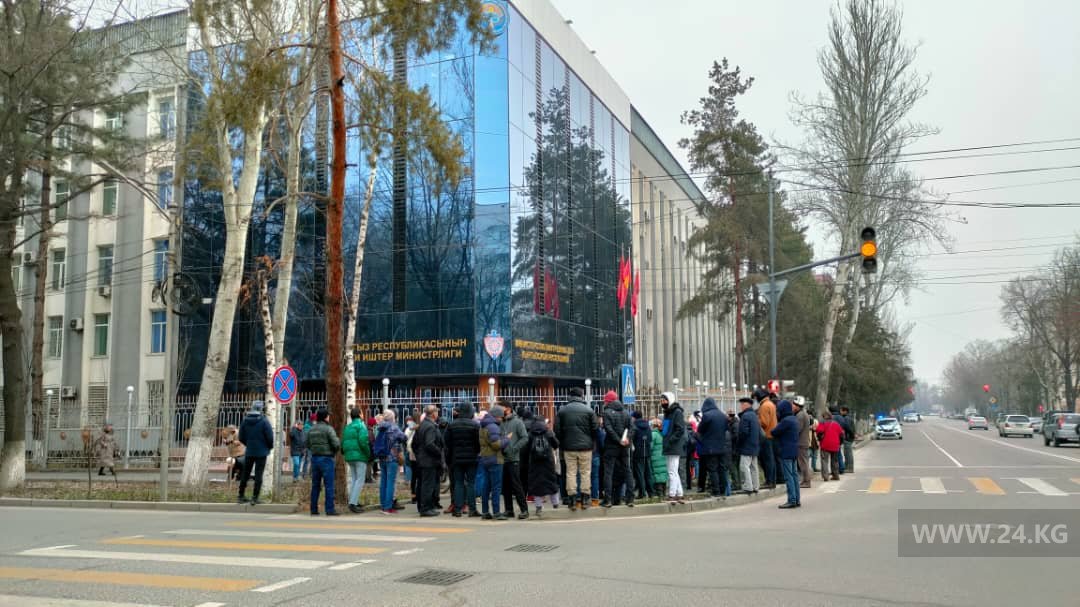 Митинг в поддержку Болота Темирова и Болота Назарова