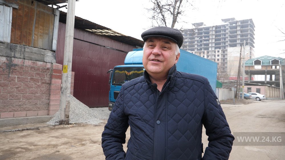 Олег Колесников