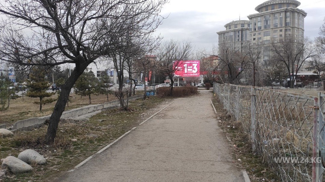 Недоделанный тротуар