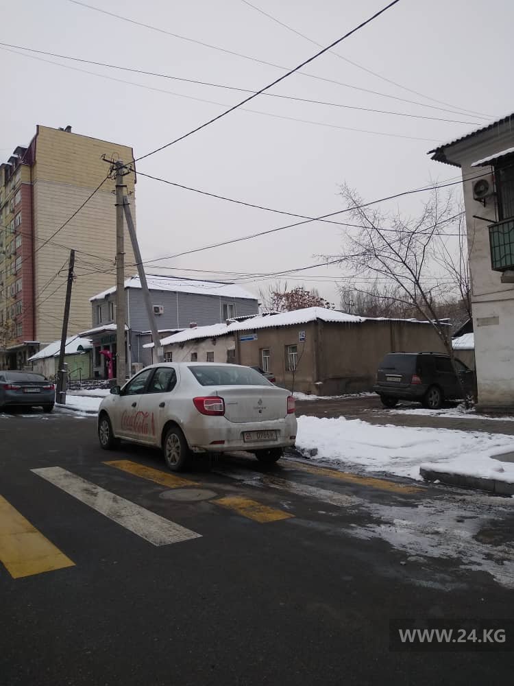 Водители жалуются на авто перед пешеходными переходами