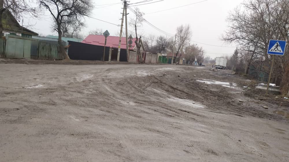 Жители села Пригородного жалуются на состояние дороги по улице Ленской