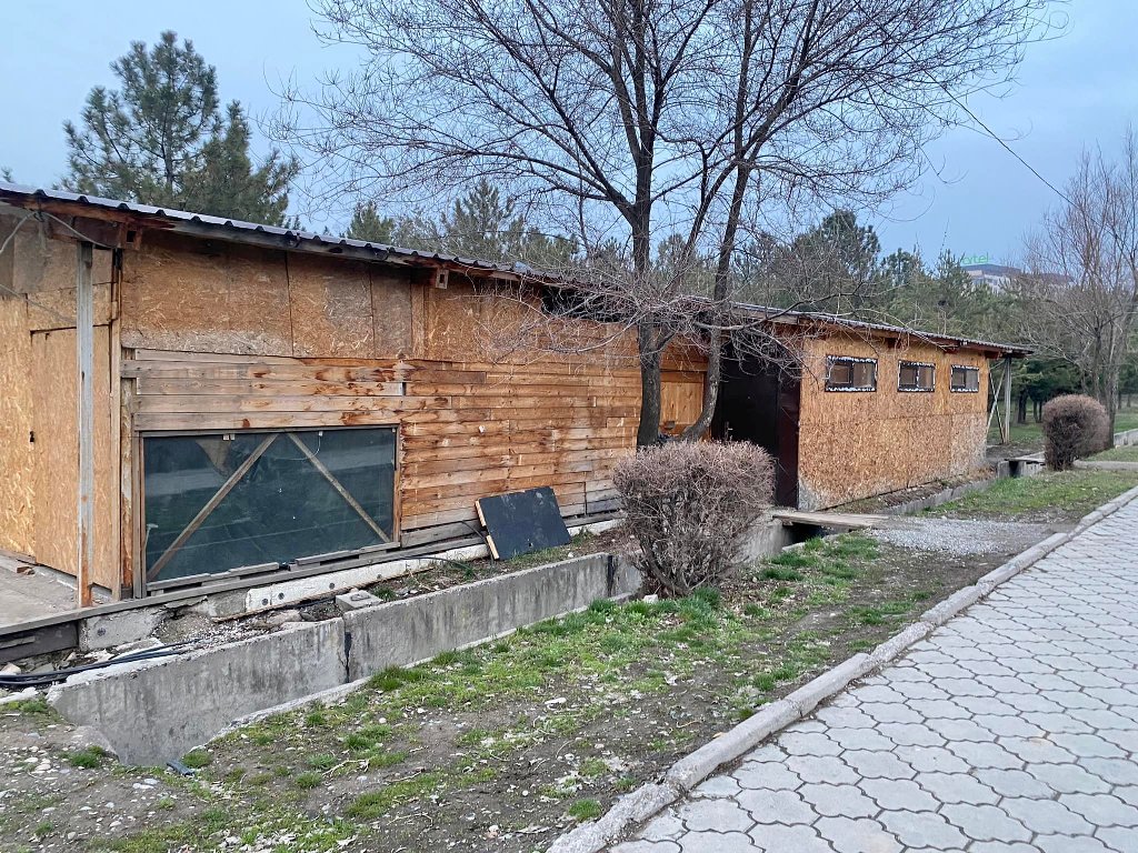Строительство в парке Победы в Бишкеке