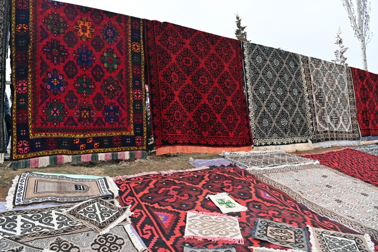 Баткенские ковры