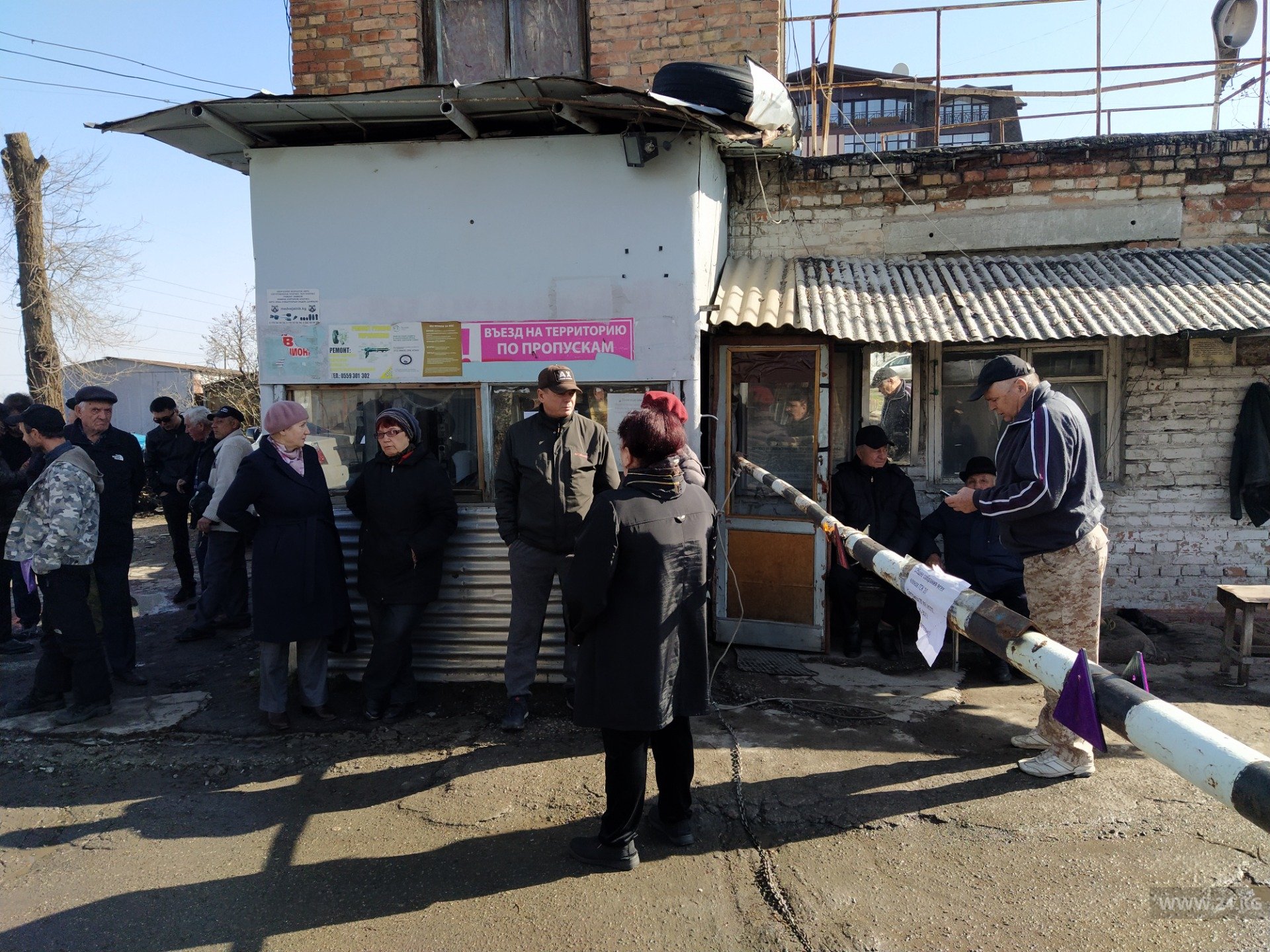 Гаражный кооператив в 11 микрорайоне Бишкека