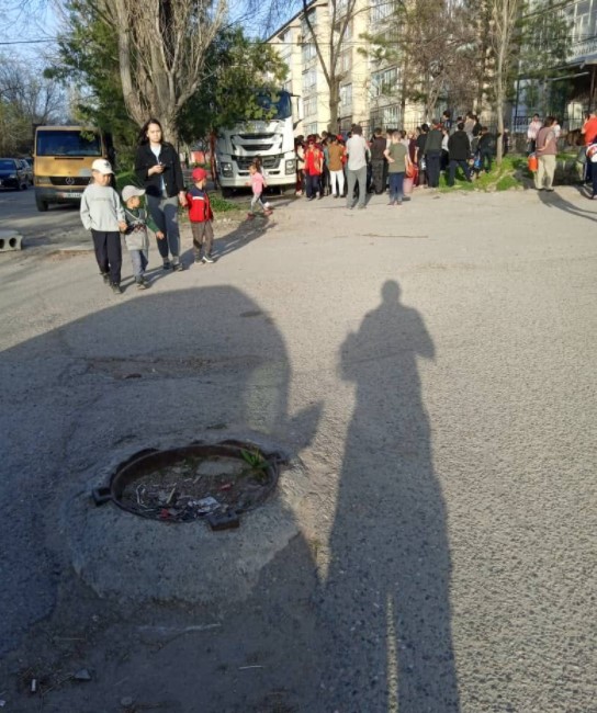 Жители Токмака жалуются на отключение холодной воды