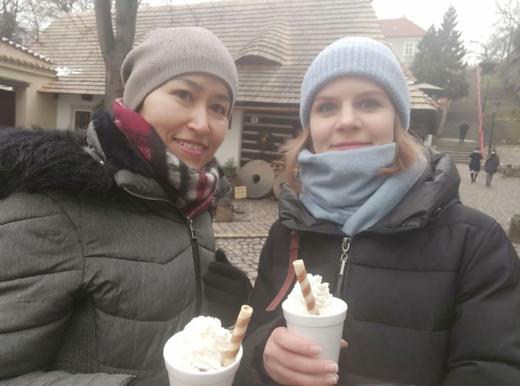 С подругой