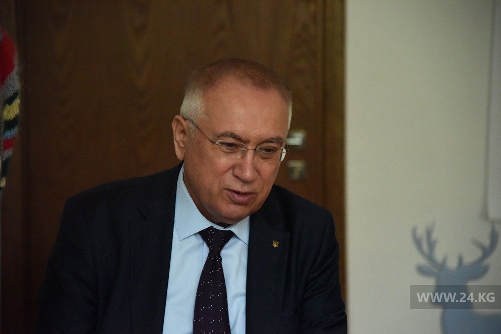 Посол Украины в Кыргызстане Валерий Жовтенко