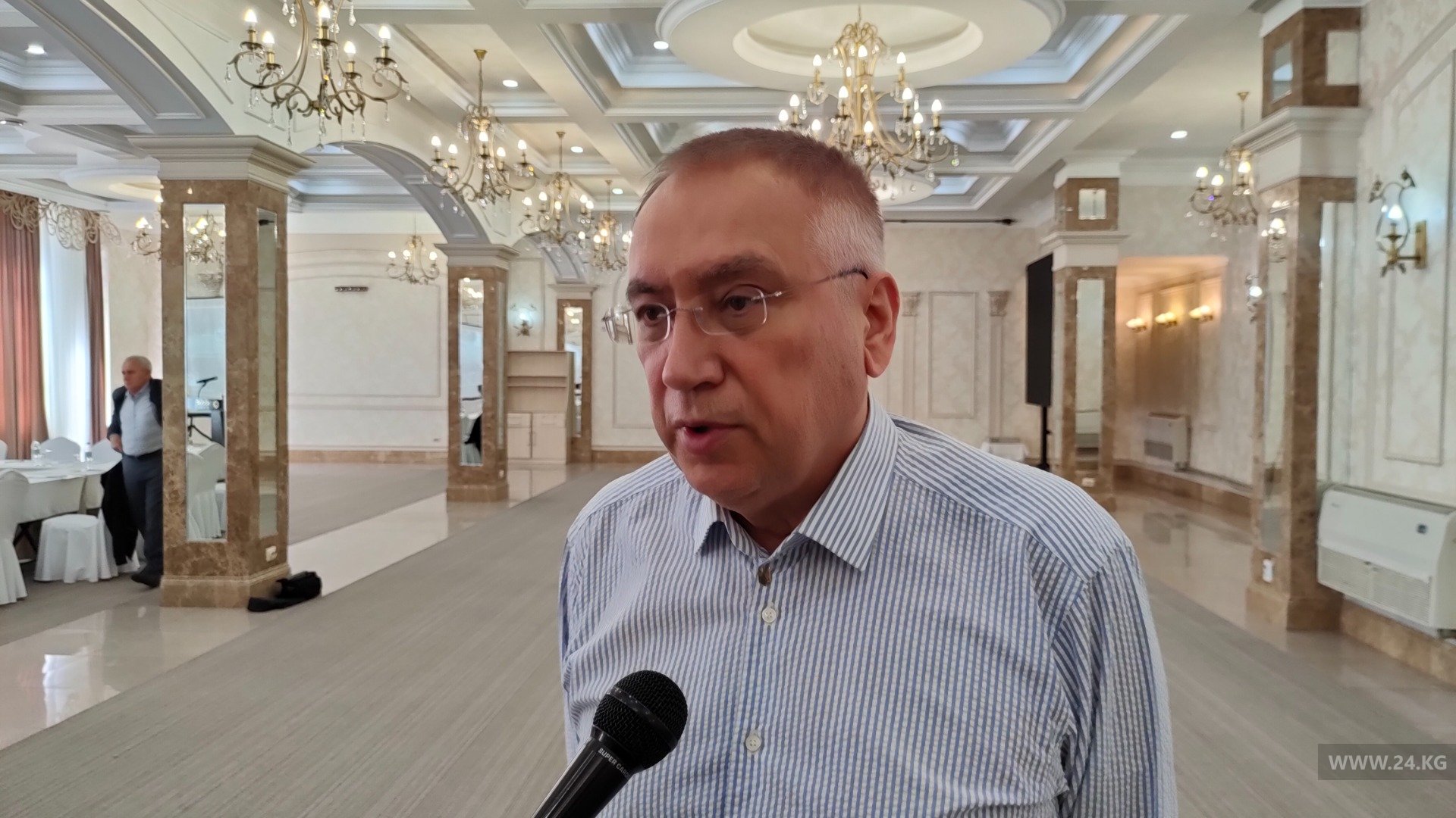Посол Украины в Кыргызстане Валерий Жовтенко